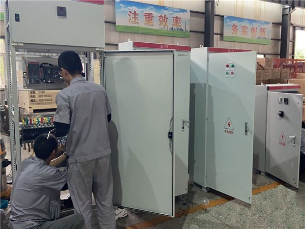 挑燈夜戰搶進度、加班加點趕工期